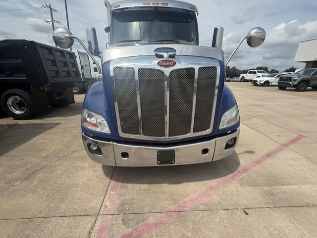 2020 Peterbilt 579-2