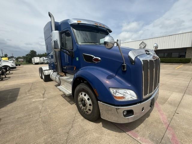 2020 Peterbilt 579-6