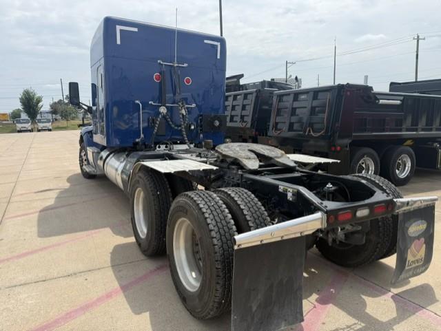 2020 Peterbilt 579-8