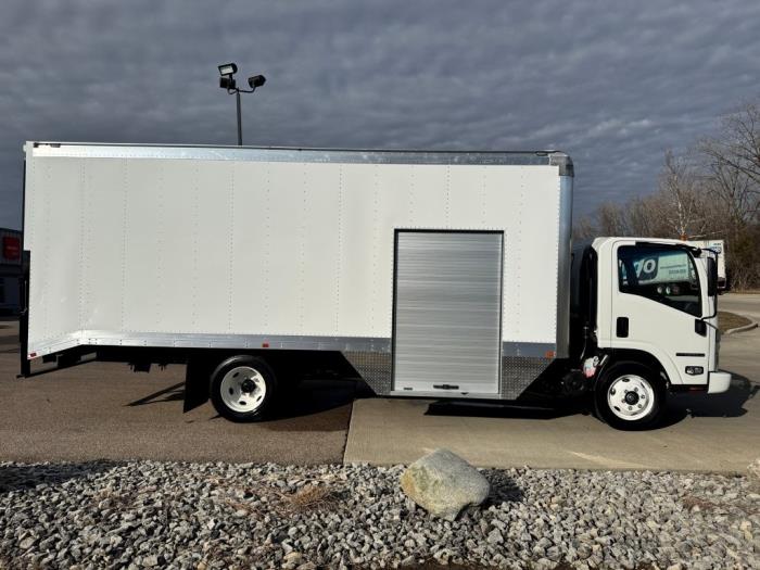 2026 Isuzu NPR-HD-2