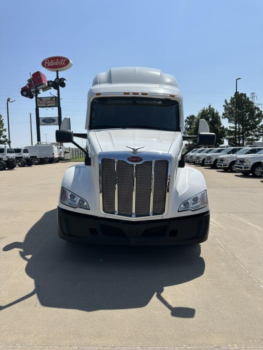 2022 Peterbilt 579-4