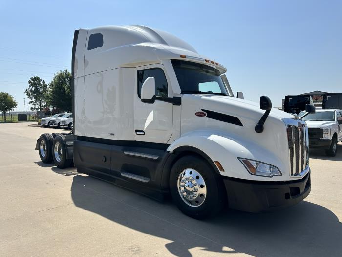 2022 Peterbilt 579-2