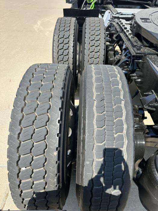 2022 Peterbilt 579-15