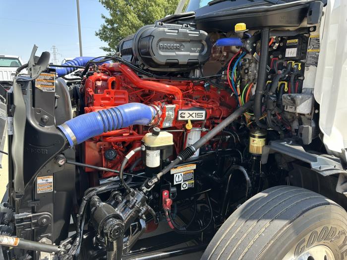 2022 Peterbilt 579-13