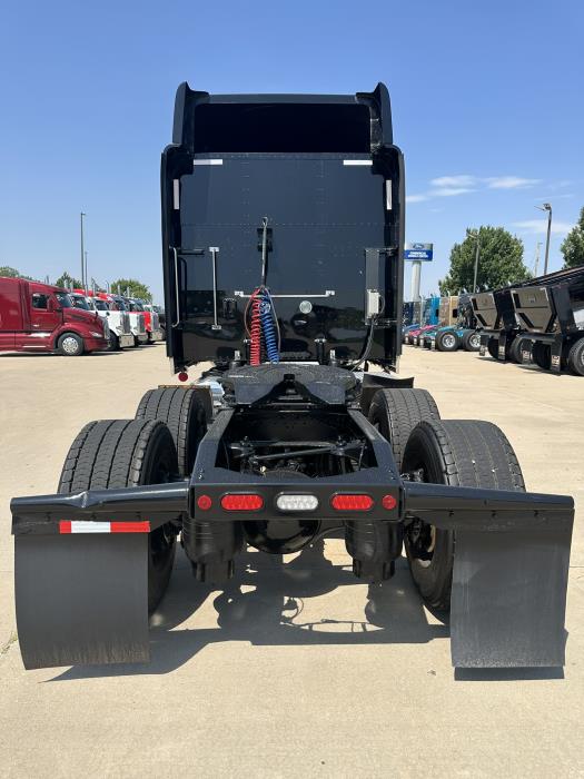 2022 Peterbilt 389-5