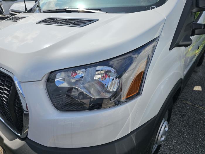 2026 Ford Transit-350-6