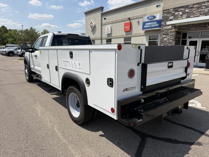 2026 Ford F-550-8