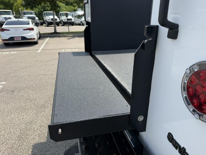 2026 Ford F-550-19