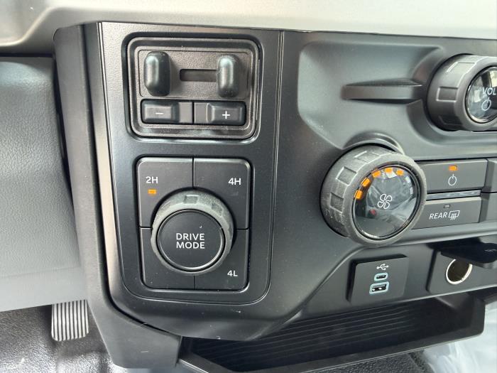 2026 Ford F-550-38
