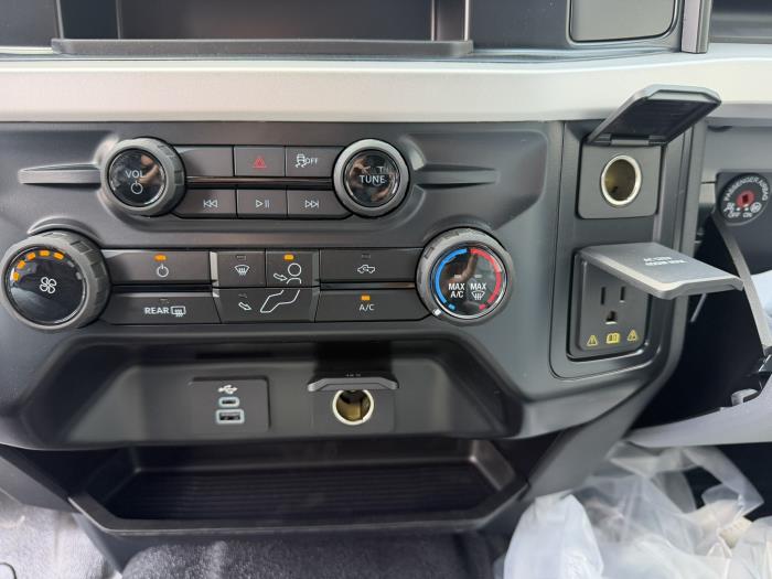 2026 Ford F-550-39