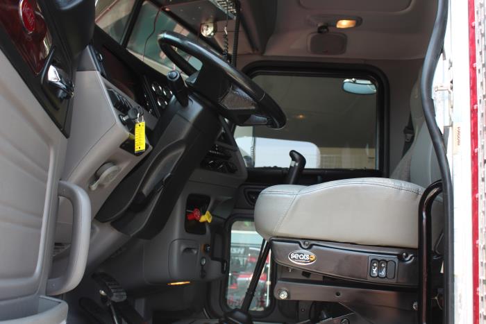 2024 Peterbilt 389-11