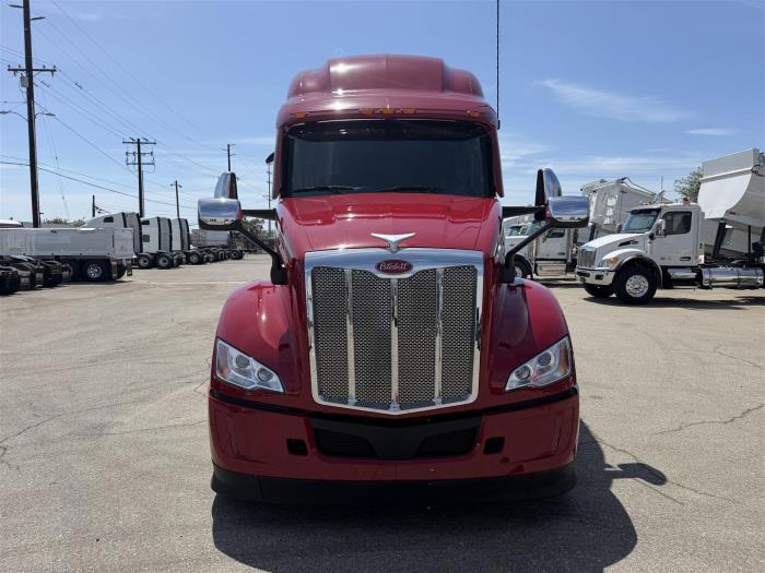 2026 Peterbilt 579-2