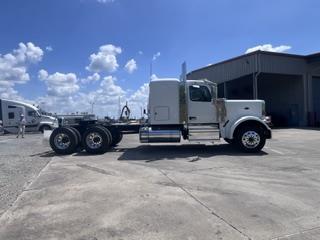 2027 Peterbilt 589-11