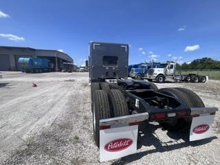 2027 Peterbilt 589-4