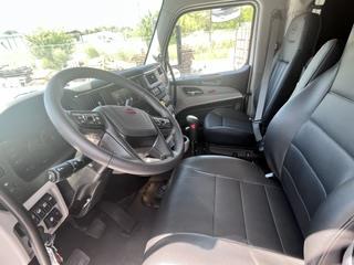 2027 Peterbilt 589-10