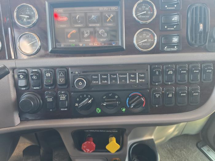 2016 Peterbilt 389-14