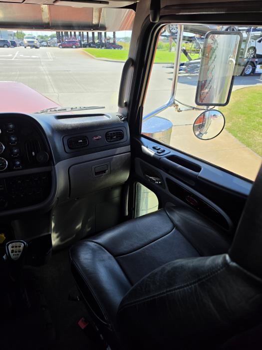 2016 Peterbilt 389-16
