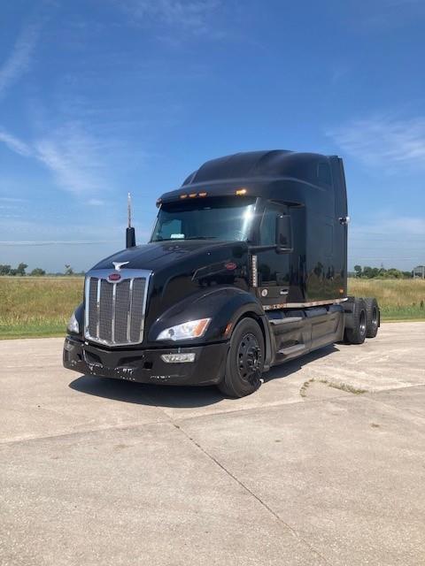 2023 Peterbilt 579-0