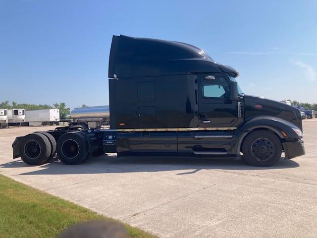 2023 Peterbilt 579-6