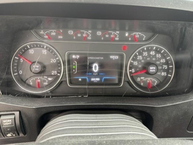 2021 International LT625-9