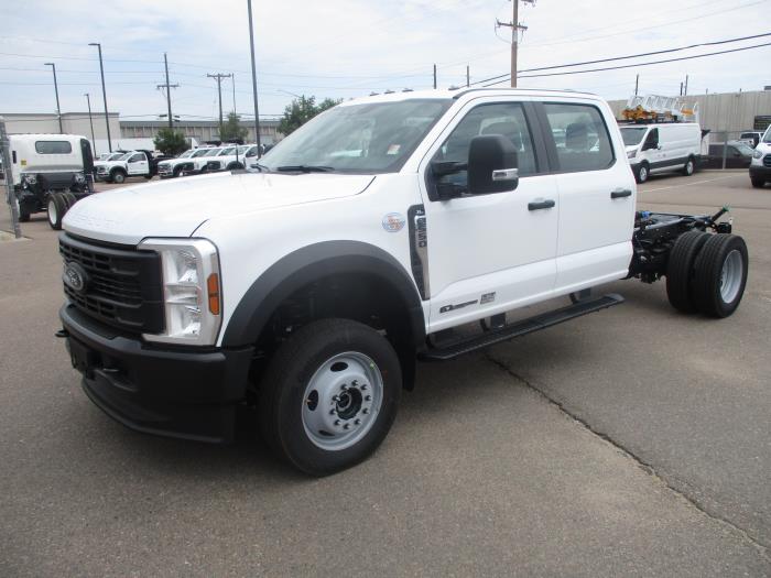 2026 Ford F-550-1