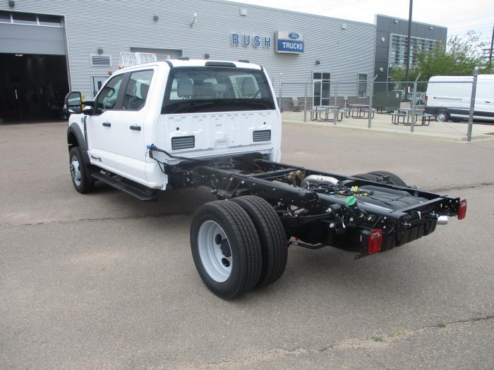2026 Ford F-550-3