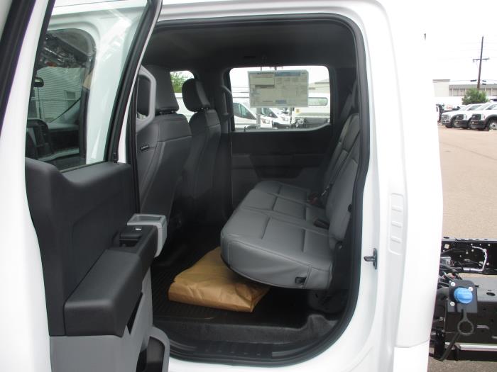 2026 Ford F-550-9