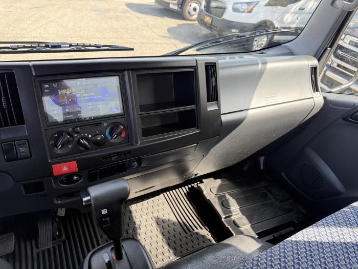 2025 Isuzu NRR-15