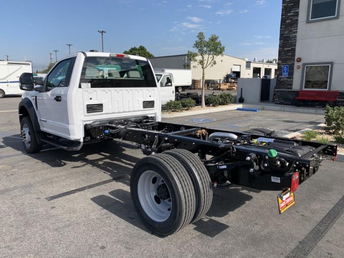 2026 Ford F-550-3
