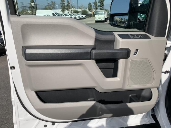 2026 Ford F-550-12