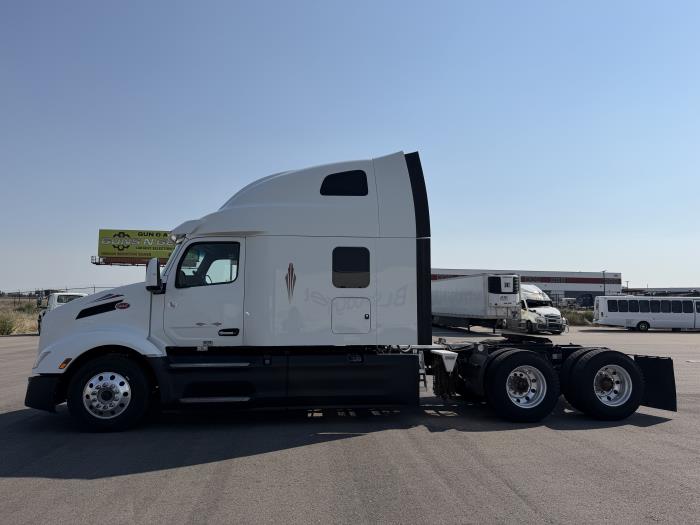 2023 Peterbilt 579-1