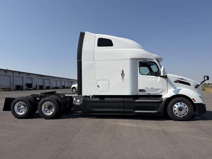 2023 Peterbilt 579-3