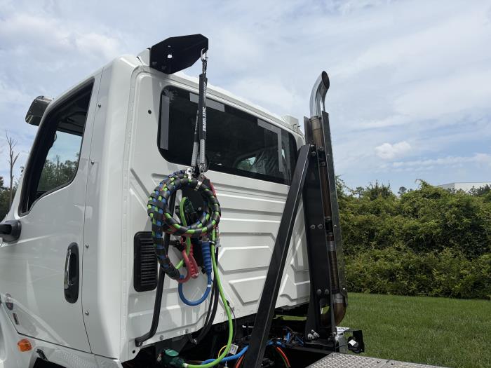 2027 International LT625-8
