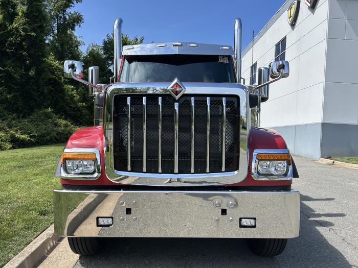 2027 International HX520-2