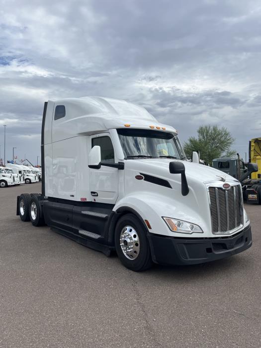 2022 Peterbilt 579-1