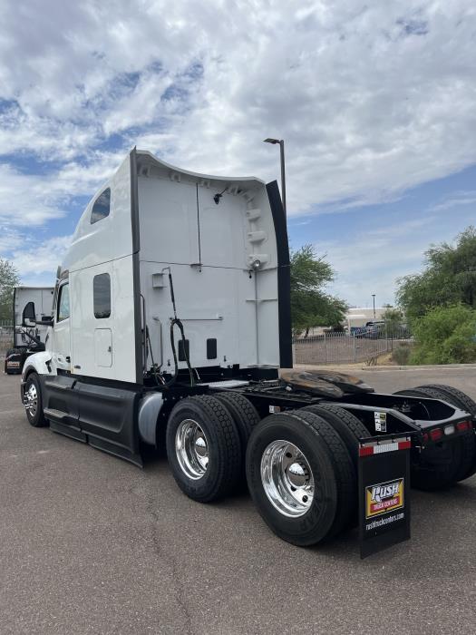2022 Peterbilt 579-3