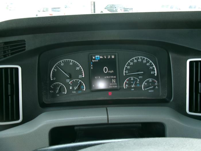 2022 Freightliner Cascadia-15