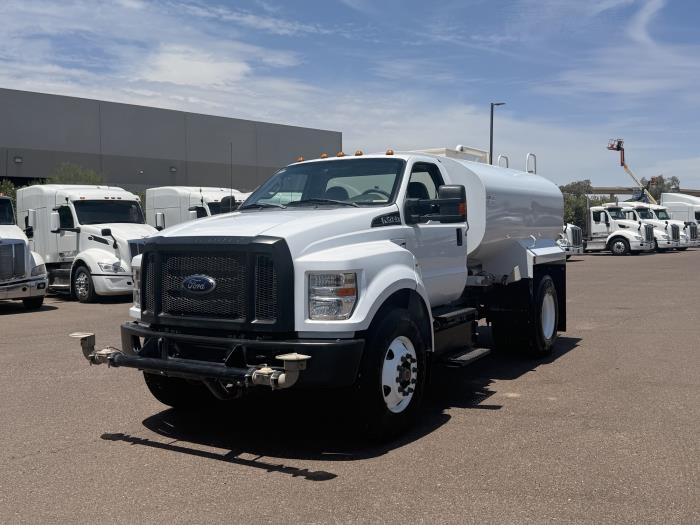 2025 Ford F-750-0