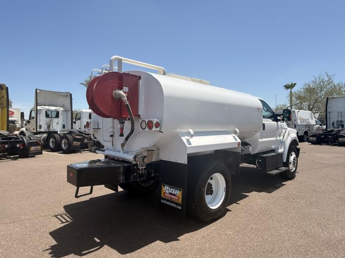 2025 Ford F-750-5