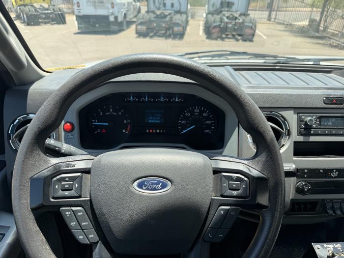 2025 Ford F-750-11