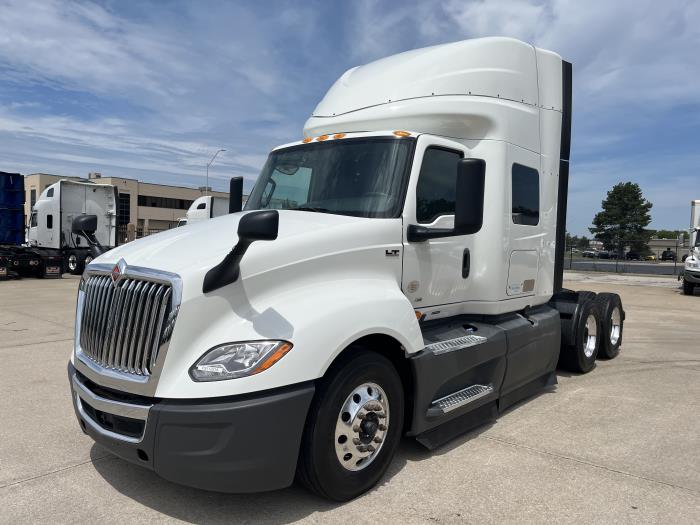 2023 International LT625-0