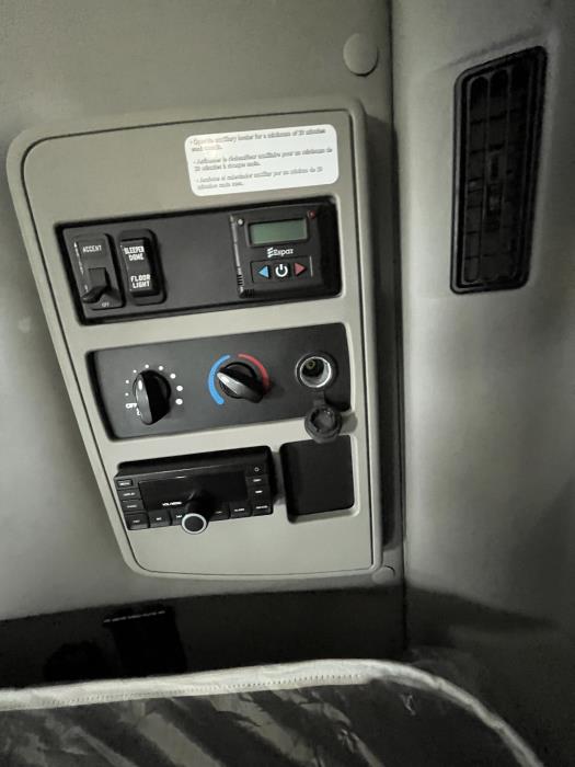 2023 International LT625-18