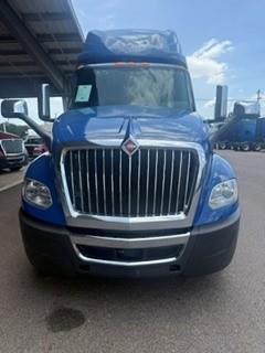 2022 International LT625-7
