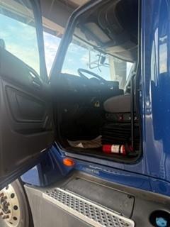 2022 International LT625-6