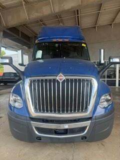 2022 International LT625-9