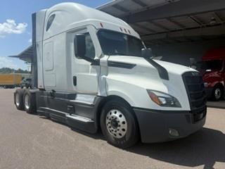 2022 Freightliner Cascadia-11
