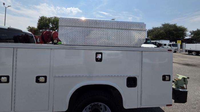 2017 Ford F-450-13