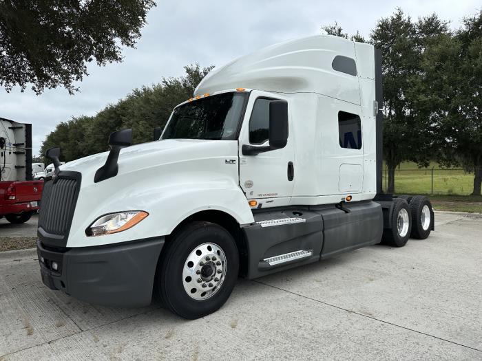 2021 International LT625-1