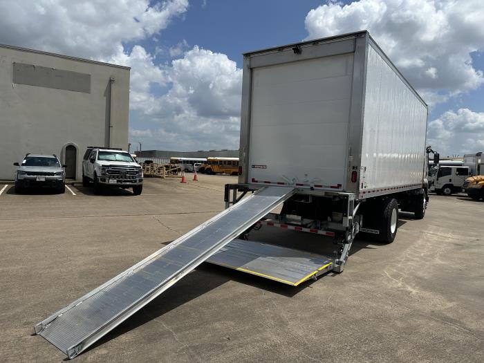 2026 Isuzu FTR-8