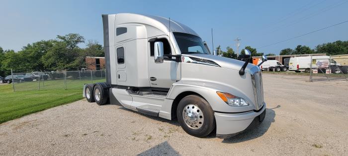 2023 Kenworth T680-1